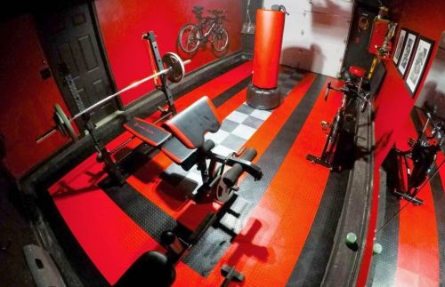 902 Brookhaven Ln, Woonsocket RI 02895-2771 exterior