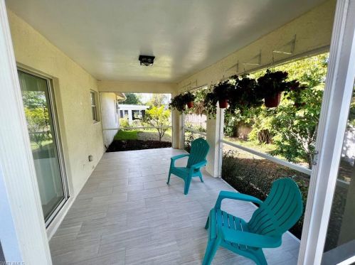 1347 Ingraham St, Naples FL 34103-3254 exterior