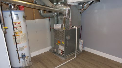 2048 70 Pl, Chicago IL 60637-4642 exterior