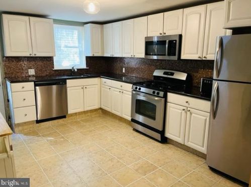 2316 Ellsworth St, Philadelphia PA 19146-2420 exterior