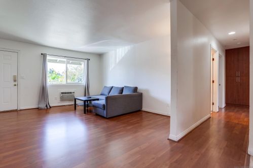 5040 A St, San Diego CA 92102-2667 exterior