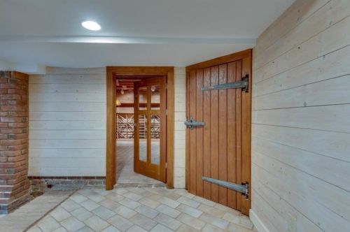 1289 Beech Vly Rd, Atlanta GA 30306-3123 exterior