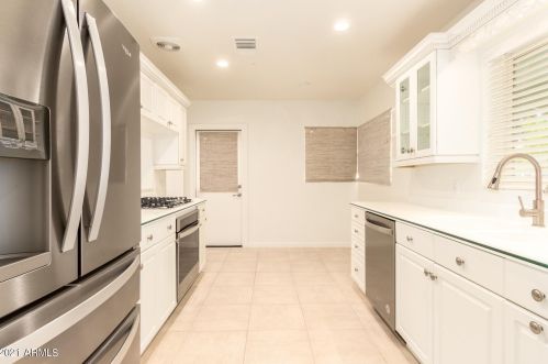 6138 9th Ave, Phoenix AZ  85013-1409 exterior