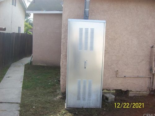 2705 Olive Ave, Fullerton CA 92833-3542 exterior