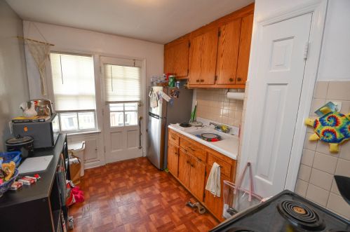 4849 Mohawk Ave, Milwaukee WI 53217-5034 exterior