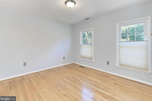 7712 Midday Ln, Alexandria VA 22306-2758 exterior