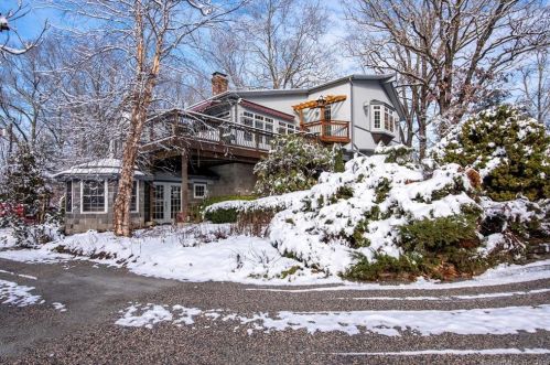 135 Brg St, Deep River CT 06417-1754 exterior