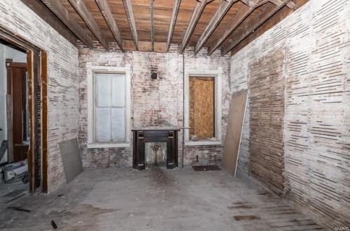 2635 Chippewa St, Saint Louis MO 63118-3835 exterior