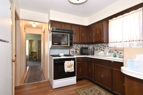 7517 Myrtle Ave, Chicago IL 60631-1835 exterior