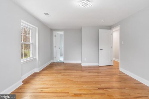 8916 Copenhaver Dr, Rockville MD  20854-3009 exterior