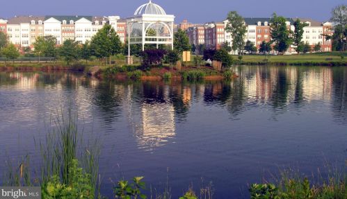 400 Cameron Station Blvd, Alexandria VA 22304-8218 exterior