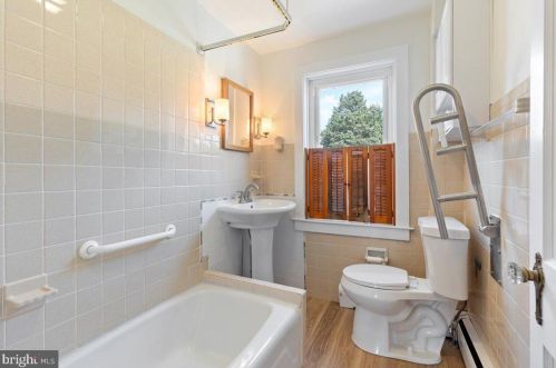 1115 St, Pottstown PA 19464-5865 exterior