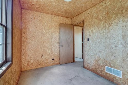 4714 Billingsgate Ln, Bull Valley IL 60098-8748 exterior