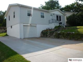 3612 88th St, Omaha, NE 68124-3928