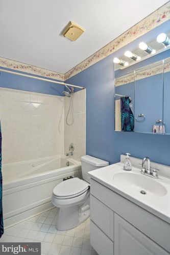 2014 Dundee Rd, Rockville MD exterior