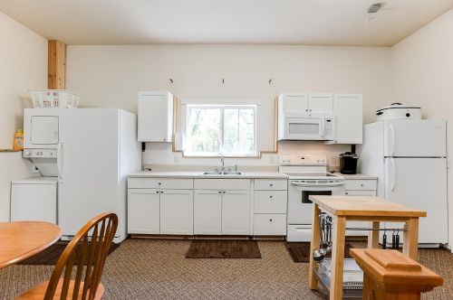 990 County Rd 92, Maple Plain MN 55359-9577 exterior