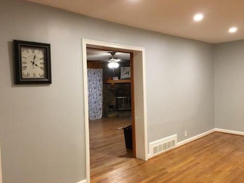 1489 Amanda Cir, Atlanta GA  30329-3317 exterior