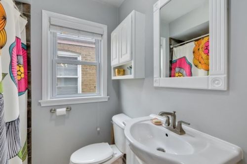 7112 Foster Ave, Chicago IL 60656-1956 exterior