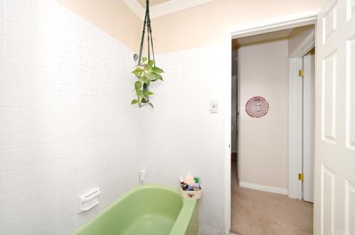 13809 Ibbetson Ave, Bellflower CA 90706-2522 exterior