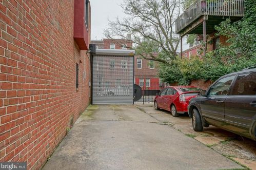525 13th St, Philadelphia PA 19147-1159 exterior