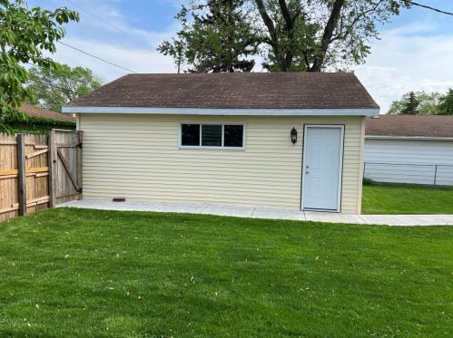 9209 Springfield Ave, Chicago IL 60805-1461 exterior