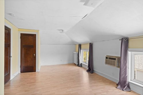 2177 69, Milwaukee WI 53213-1925 exterior