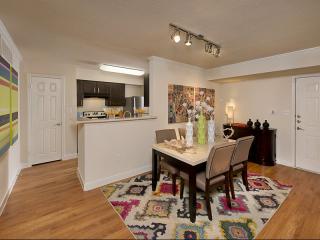 3720 Alabama St, Houston TX  77027-5200 exterior