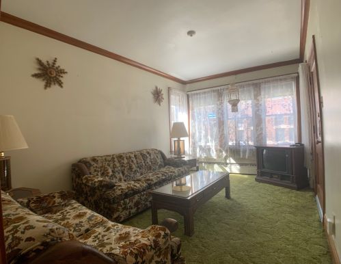 4413 Fairfield Ave, Chicago, IL 60632-1936