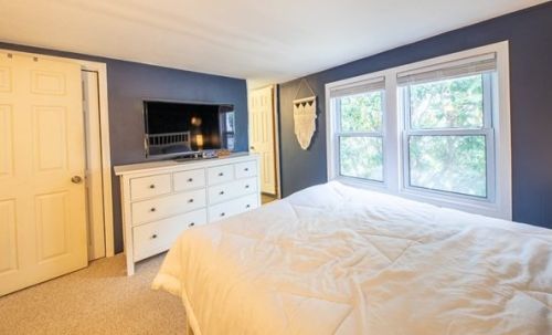 6 Benson St, Worcester MA 01604-3303 exterior