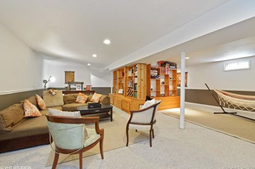 42 Ritch Ave, Greenwich CT 06830-6221 exterior