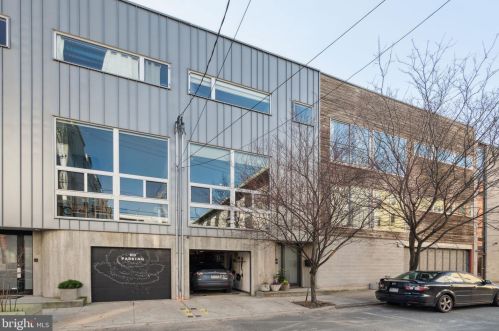 1114 Bodine St, Philadelphia PA  19147-5306 exterior