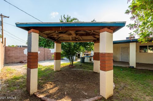 2537 48 Ln, Phoenix AZ 85035-2144 exterior