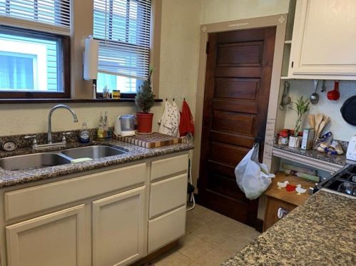 1633 Creedmoor Ave, Pittsburgh PA 15226-2439 exterior