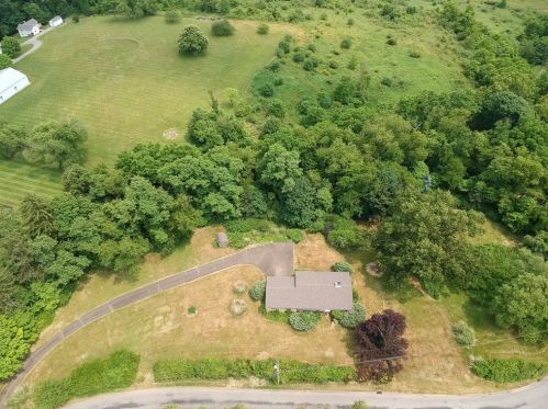 5714 Montour Rd, Gibsonia PA 15044-8113 exterior