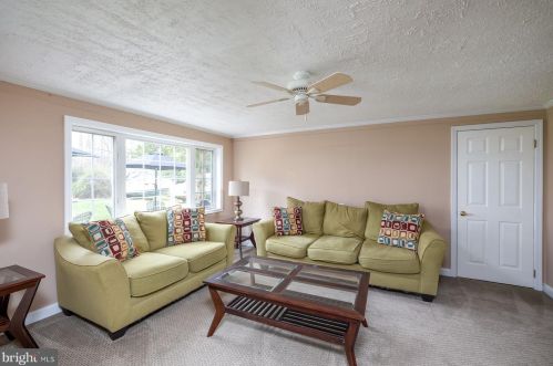 15 Delaware Ave, Trenton NJ 08628-2002 exterior