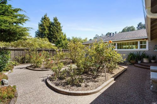 349 Jean St, Mill Valley CA 94941-3803 exterior