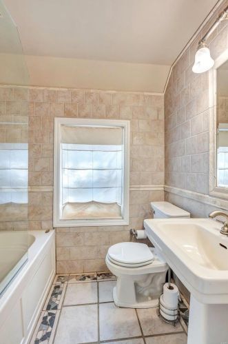 9410 Sonora Ave, Saint Louis MO 63144-1009 exterior