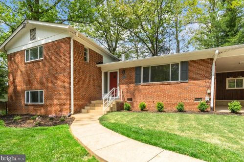 11512 Colt Ter, Silver Spring MD  20902-2913 exterior