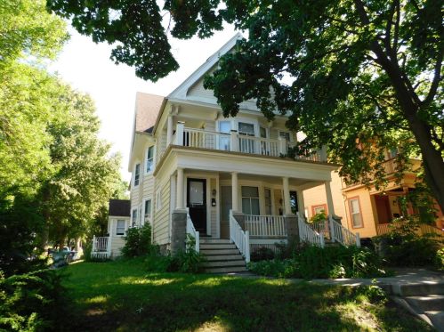 3201 Mckinley Blvd, Milwaukee WI 53208-2957 exterior