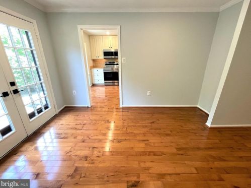 7623 Coddle Hbr Ln, Rockville MD 20854-3253 exterior