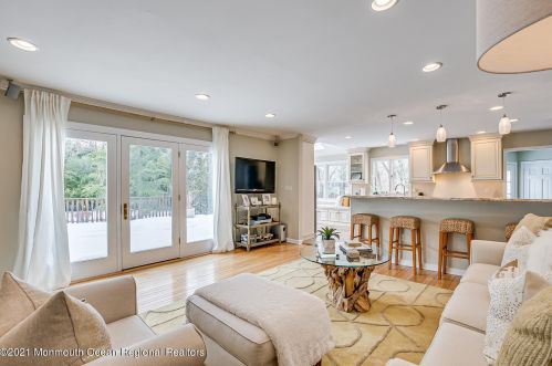 50 Farm Rd, Middletown NJ 07748-3703 exterior