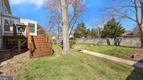 5610 Buckingham Palace Ct, Alexandria VA 22315-4120 exterior