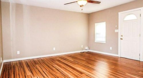 729 Boggs Ave, Pittsburgh, PA 15211-2335