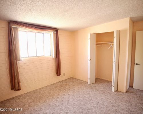 8116 Beverly St, Tucson AZ 85710-5930 exterior