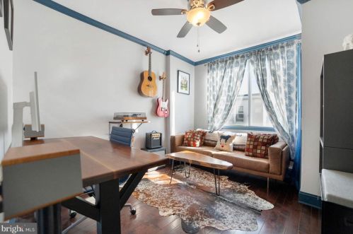 2417 Camac St, Philadelphia PA 19148-3510 exterior