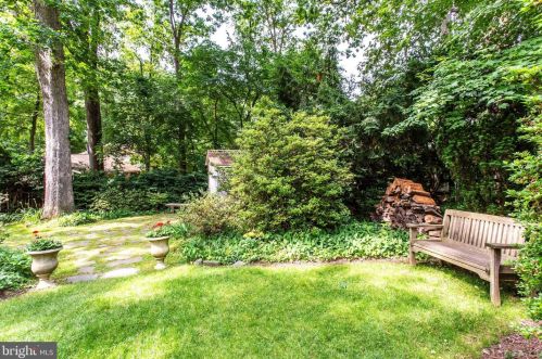 4 Argyle St, Rockville MD 20850-4417 exterior