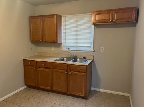 4033 39th St, Milwaukee WI  53216-1640 exterior