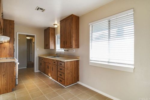 7140 Nixon Dr, Riverside CA 92504-3926 exterior