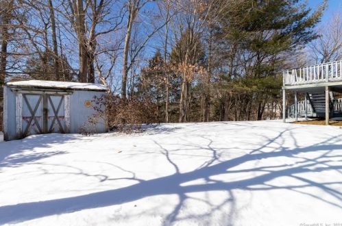 21 Susan Cir, Enfield CT 06082-5767 exterior