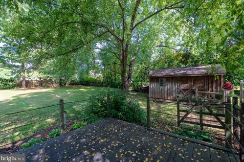 233 Old State Rd, Limerick PA 19468-3116 exterior